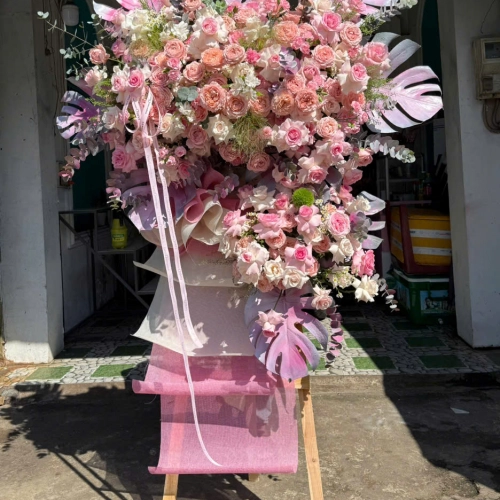 Hoa Kệ Chúc Mừng 01