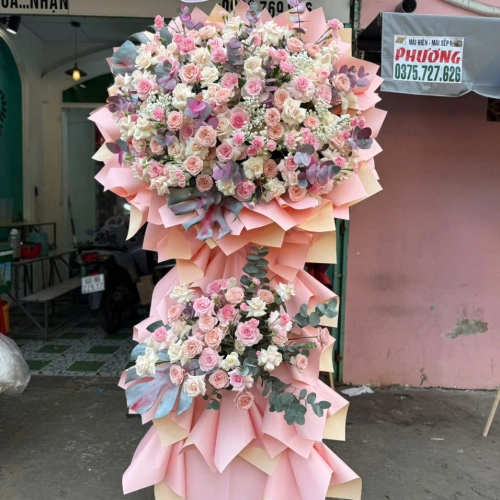 Hoa Kệ Chúc Mừng 04