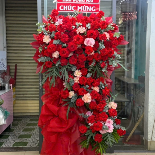 Hoa Kệ Chúc Mừng 08