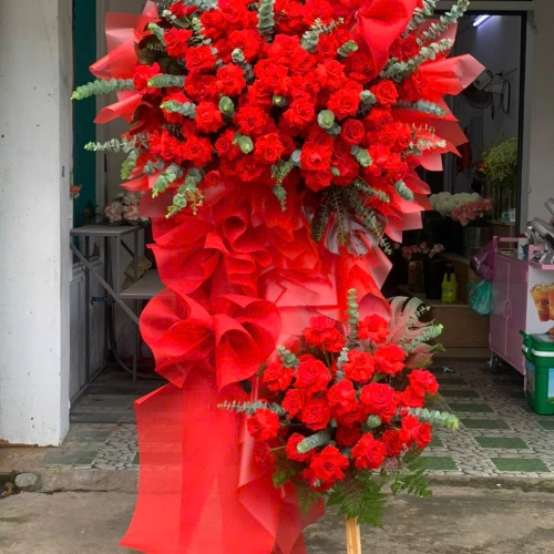 Hoa Kệ Chúc Mừng 13