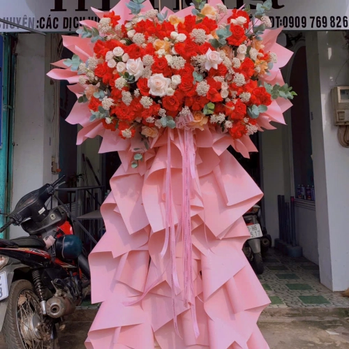 Hoa Kệ Chúc Mừng 19