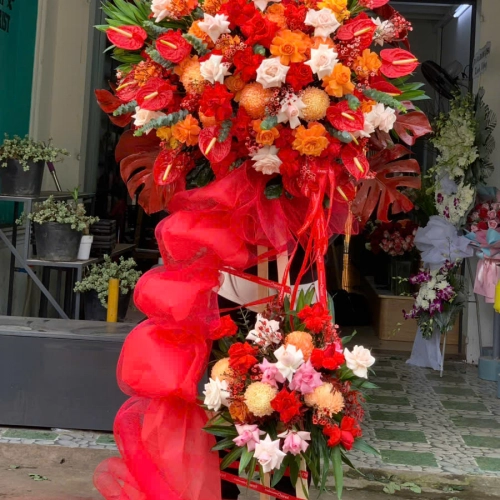 Hoa Kệ Chúc Mừng 22