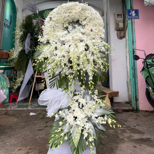 Kệ Hoa Tang Lễ 35