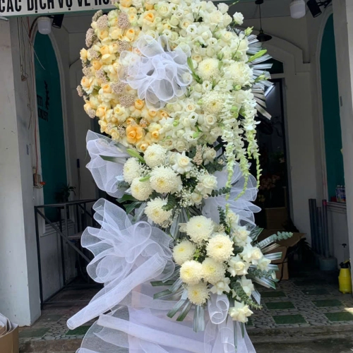 Kệ Hoa Tang Lễ 32