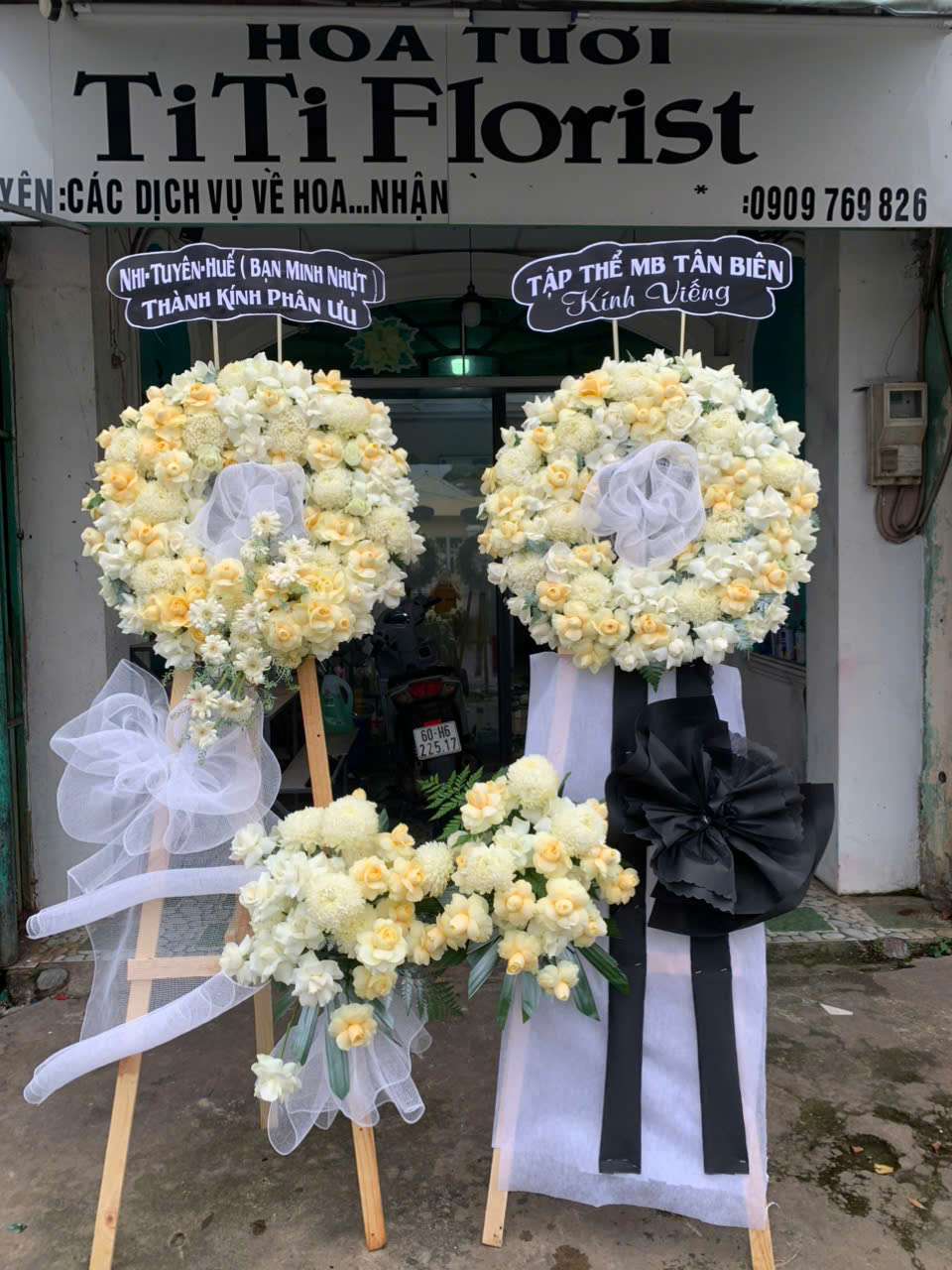 hoa viếng long khánh