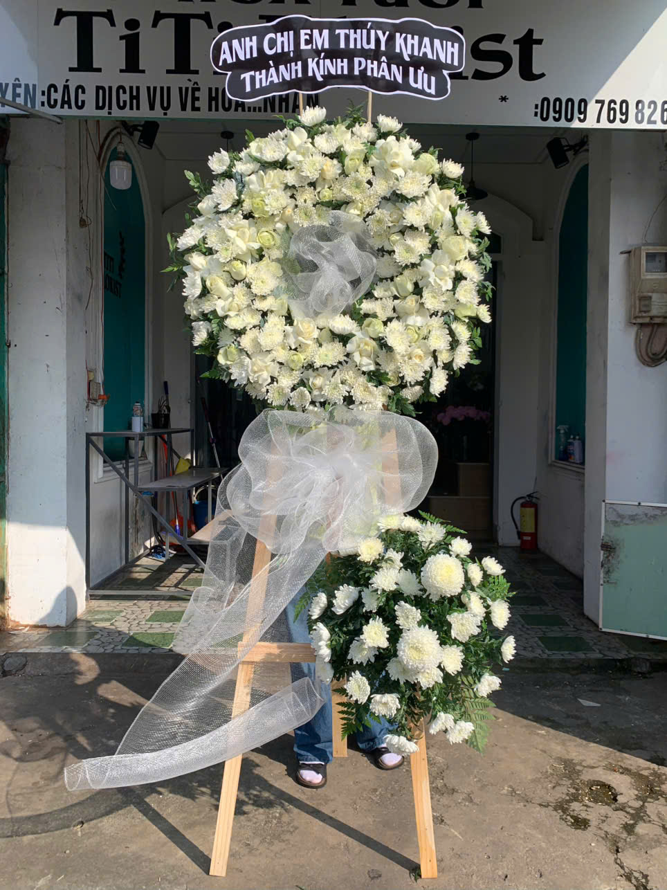 hoa viếng long khánh